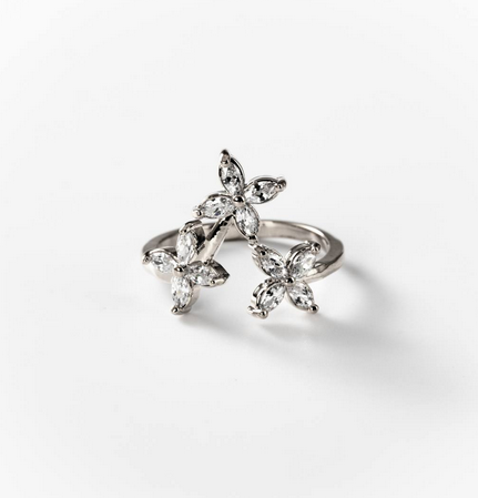 Bague tris de fleurs en métal rhodié - Cod.: BIGAS043